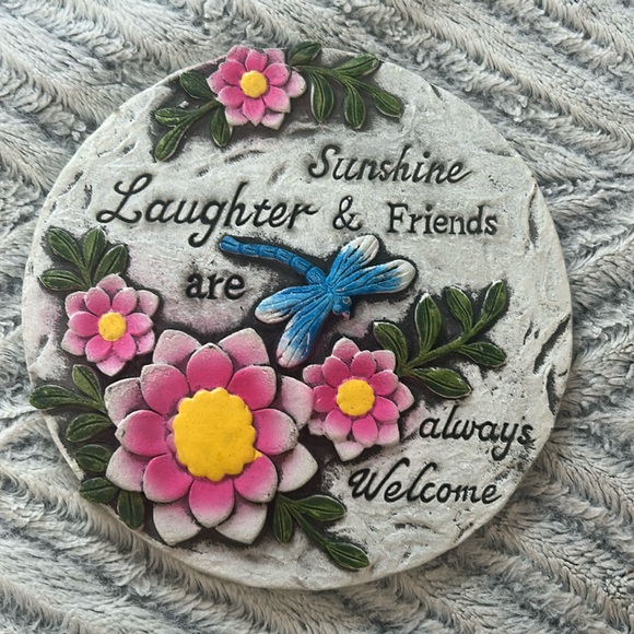 Garden Stone Sunshine Laughter & Friends Are Always Welcome - Picture 1 of 4